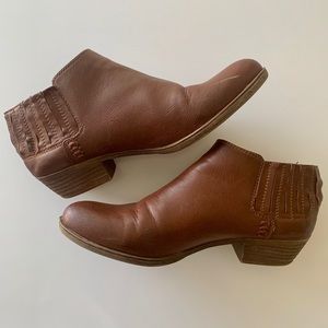 Tan Elastic Back Ankle Booties